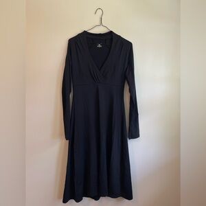 Patagonia Black Long Sleeve V-Neck A-Line Dress